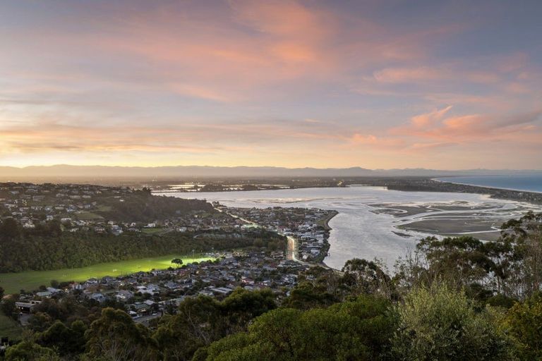 Photo of property in 14 Kakariki Lane, Clifton, Christchurch, 8081