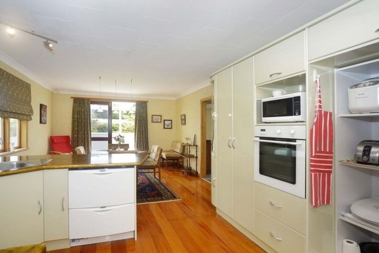 Photo of property in 87 Tasman Road, Otaki Beach, Otaki, 5512