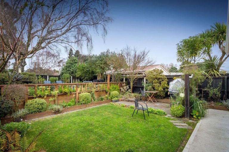Photo of property in 42 Waratah Street, Avondale, Christchurch, 8061