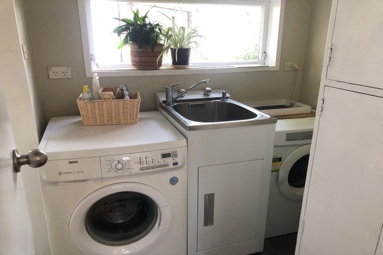 Photo of property in 9 Indira Place, Khandallah, Wellington, 6035