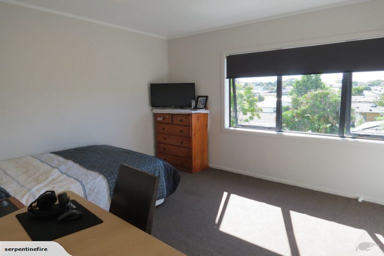 Photo of property in 26 Kevale Place, Manurewa, Auckland, 2102