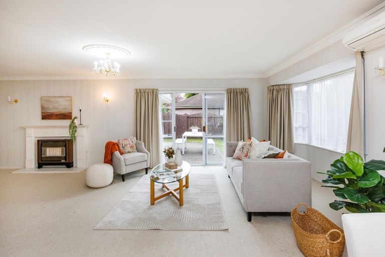 Photo of property in 9 Churchill Avenue, Hokowhitu, Palmerston North, 4410