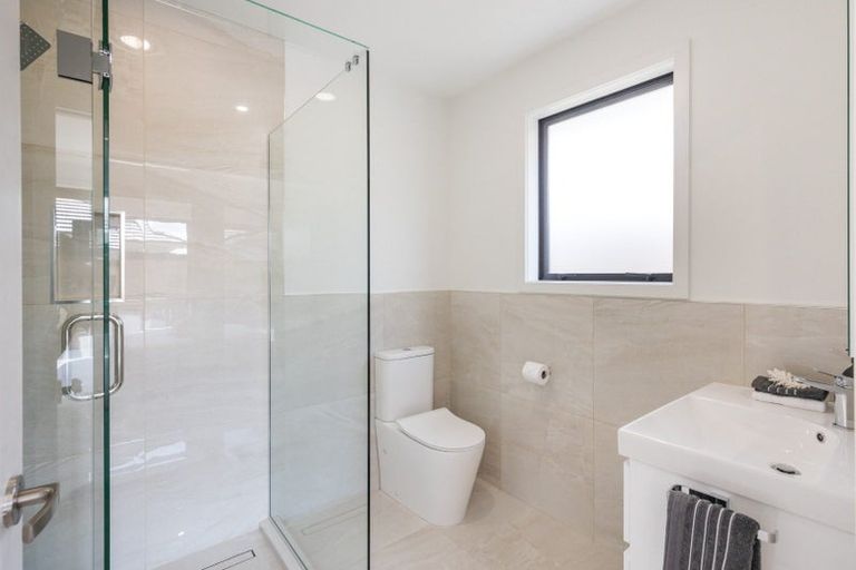 Photo of property in 110 Roberts Line, Kelvin Grove, Palmerston North, 4414