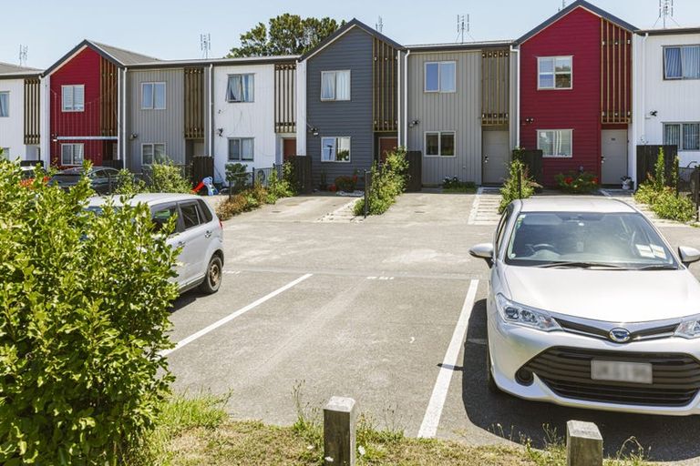 Photo of property in 152 Battalion Drive, Papakura, 2110