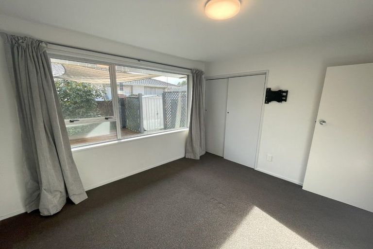 Photo of property in 1/14 Salford Avenue, Redwood, Christchurch, 8051