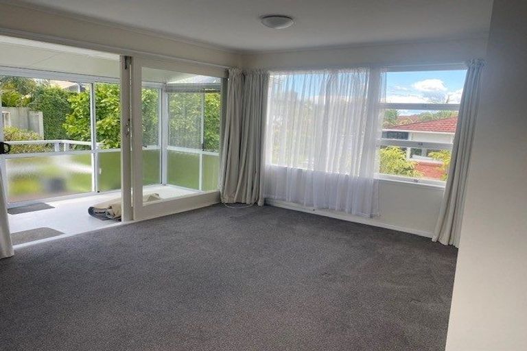 Photo of property in 4/240 Hurstmere Road, Takapuna, Auckland, 0622
