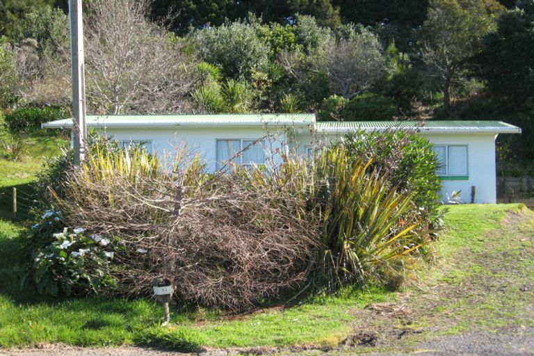 Photo of property in 14 Calder Place, Opito Bay, Whitianga, 3592