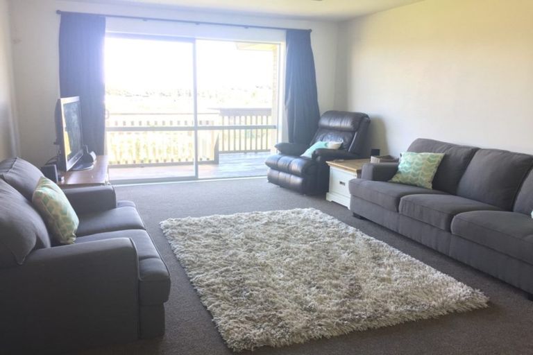 Photo of property in 31 Ina Ville Drive, Pukekohe, 2120
