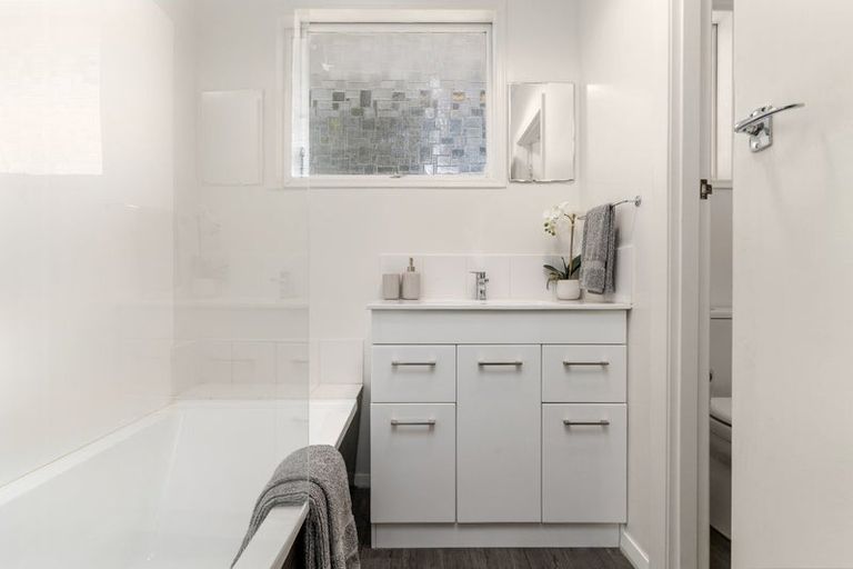 Photo of property in 89 Oakhampton Street, Hornby, Christchurch, 8042