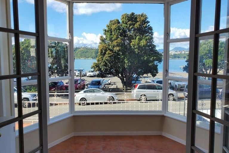 Photo of property in 476 Evans Bay Parade, Hataitai, Wellington, 6021