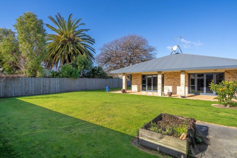 Photo of property in 88 West Street, Greytown, 5712