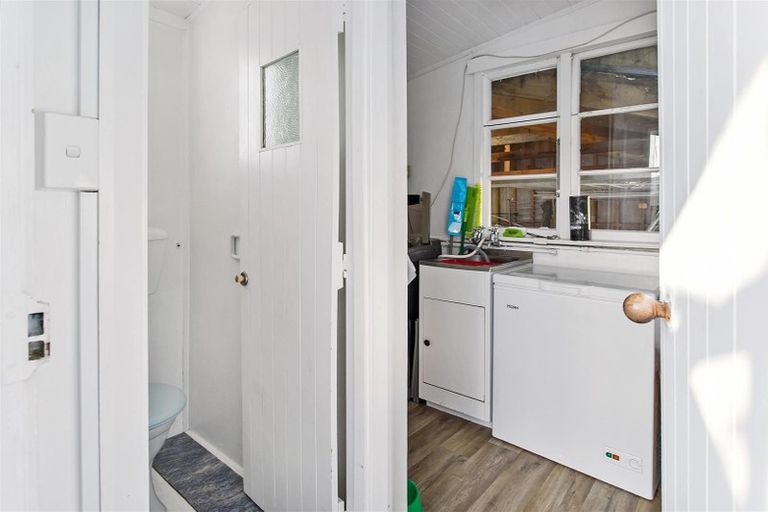 Photo of property in 53 Rhodes Street, Waimate, 7924