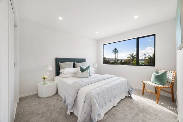 Photo of property in 50 Observation Green, Hobsonville, Auckland, 0616