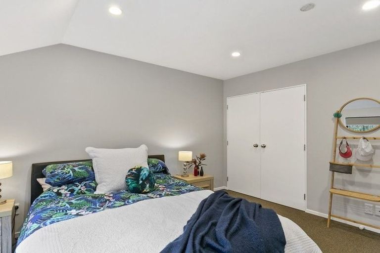 Photo of property in 2/25 Hollies Crescent, Johnsonville, Wellington, 6037