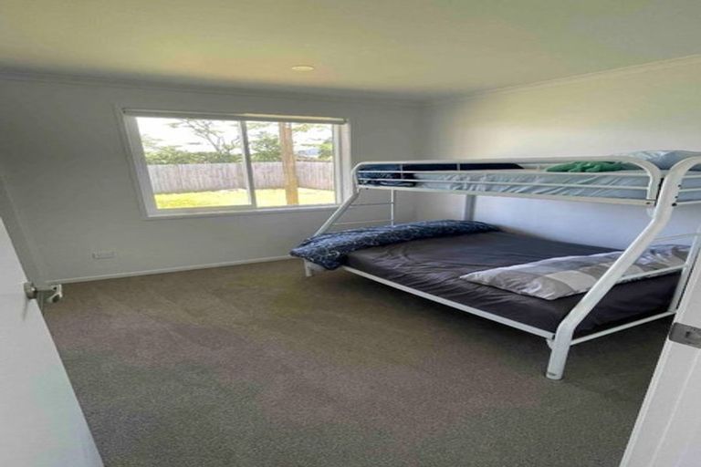 Photo of property in 5 Kahukaka Road, One Tree Point, 0118