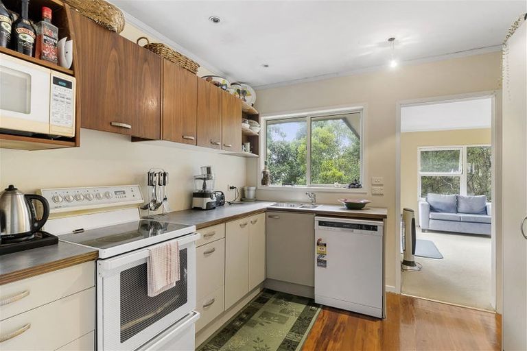 Photo of property in 32 Monarch Avenue, Hillcrest, Auckland, 0627