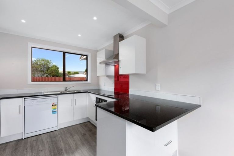 Photo of property in 2/23a Ranfurly Street, Trentham, Upper Hutt, 5018