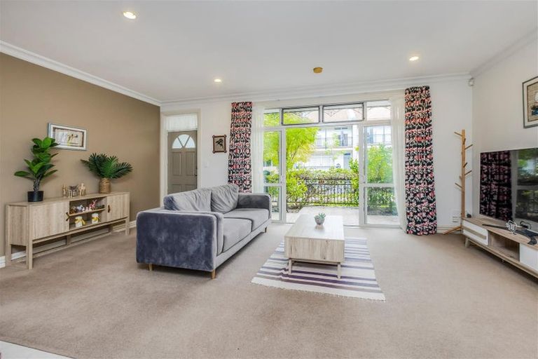 Photo of property in 12/126 Stancombe Road, Flat Bush, Auckland, 2016