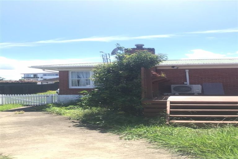 Photo of property in 17 Bowater Place, Manurewa, Auckland, 2102