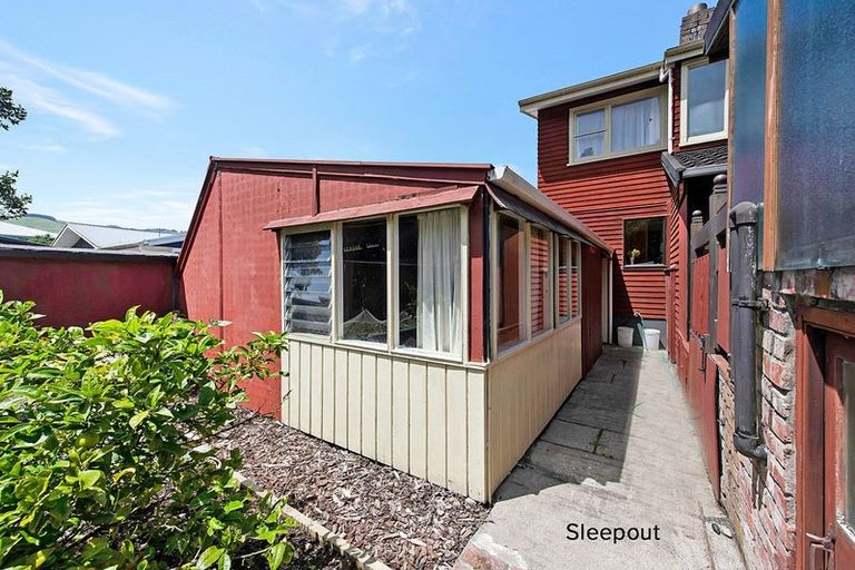 Photo of property in 14 Redwood Avenue, Tawa, Wellington, 5028