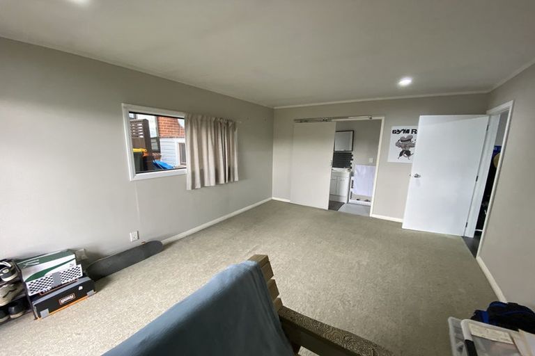 Photo of property in 6 Doon Street, Vauxhall, Dunedin, 9013