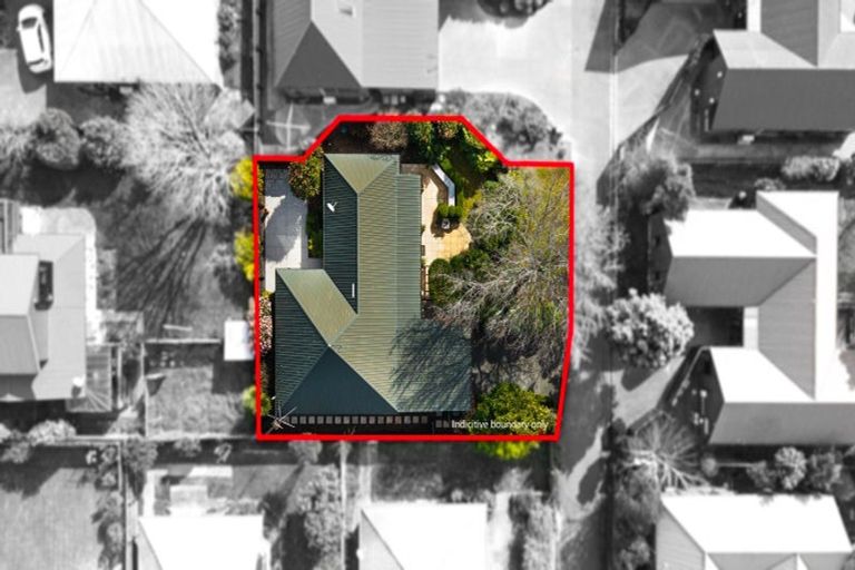 Photo of property in 14a Cricklewood Place, Avonhead, Christchurch, 8042