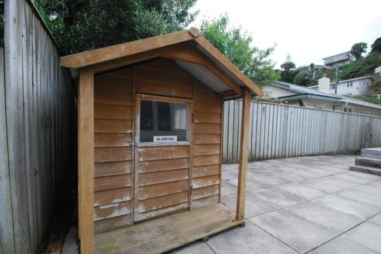 Photo of property in 16 Lonsdale Crescent, Rongotai, Wellington, 6022