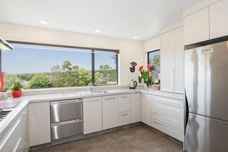 Photo of property in 17 Lansdowne Street, Clifton, Takaka, 7183