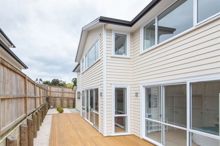 Photo of property in 40 Kenmure Avenue, Forrest Hill, Auckland, 0620