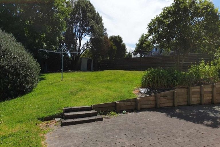 Photo of property in 31 Sealy Road, Torbay, Auckland, 0630