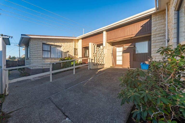 Photo of property in 6 Bond Street, Waimate, 7924