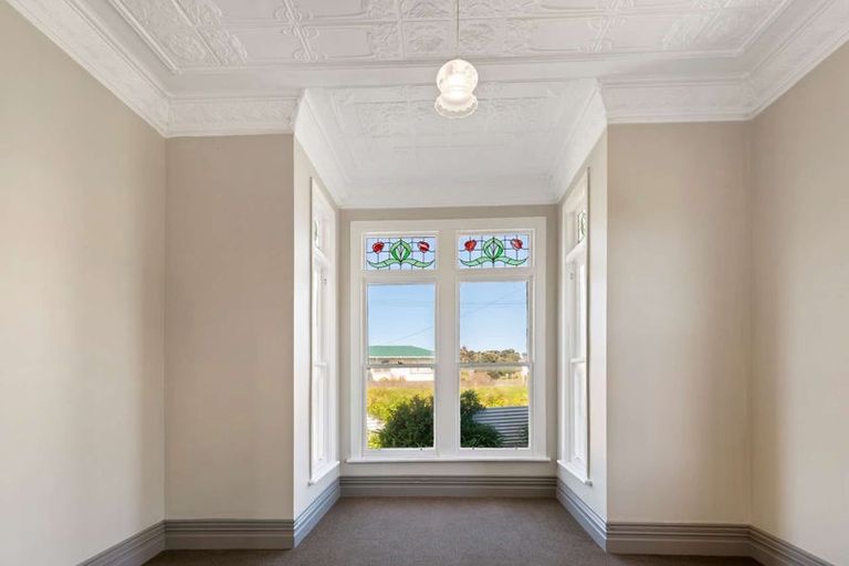 Photo of property in 20 Cambridge Street, Patea, 4520