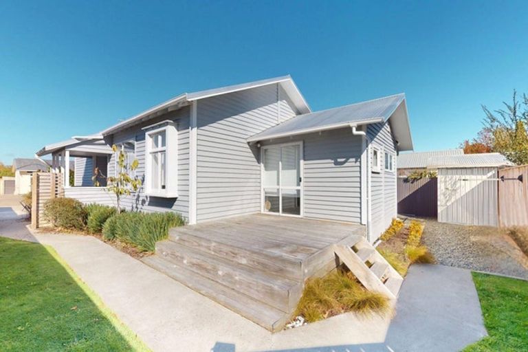 Photo of property in 19 Chelwood Street, Takaro, Palmerston North, 4412