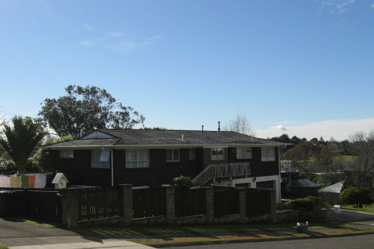 Photo of property in 2 Vincent Place, Dinsdale, Hamilton, 3204