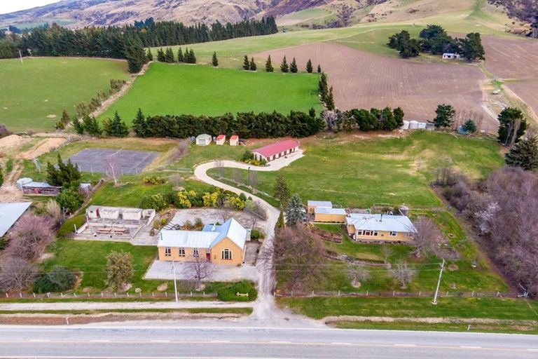 Photo of property in 9125 Hyde-middlemarch Road, Hyde, Ranfurly, 9397