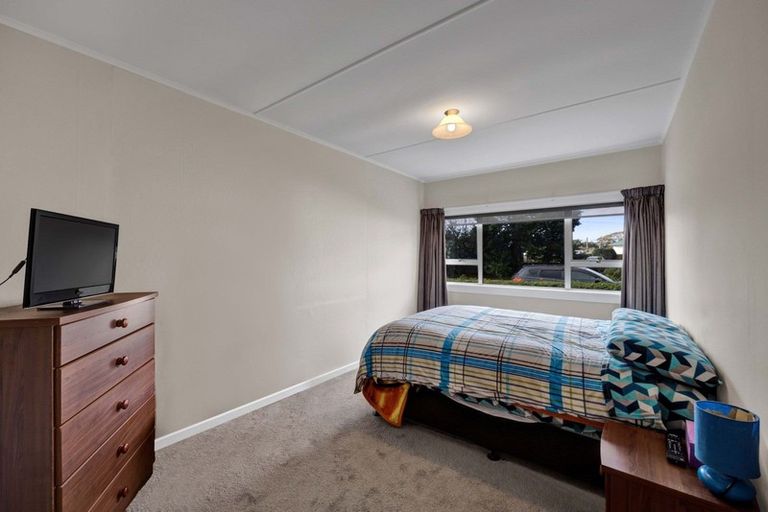 Photo of property in 1352 Devon Road, Brixton, Waitara, 4382