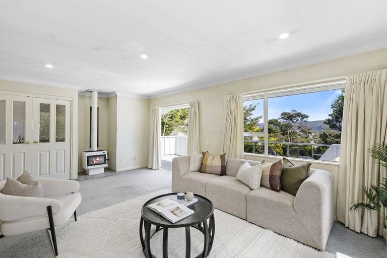 Photo of property in 233a Whites Line East, Waiwhetu, Lower Hutt, 5010