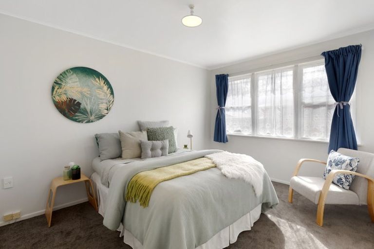 Photo of property in 27 Freyberg Street, Levin, 5510