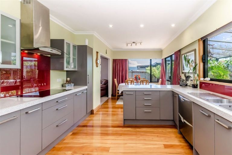 Photo of property in 27 Sweetman Avenue, Paraparaumu Beach, Paraparaumu, 5032