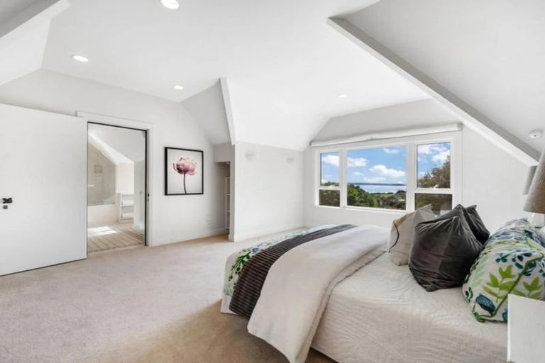 Photo of property in 122 Macleans Road, Bucklands Beach, Auckland, 2014