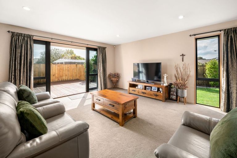 Photo of property in 10 Drumfearn Place, Rototuna, Hamilton, 3210