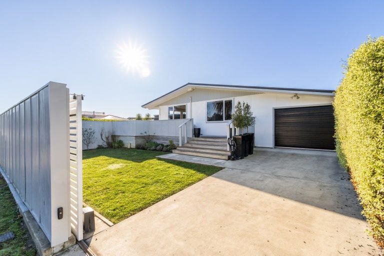 Photo of property in 264a-d Te Awa Avenue, Awatoto, Napier, 4110