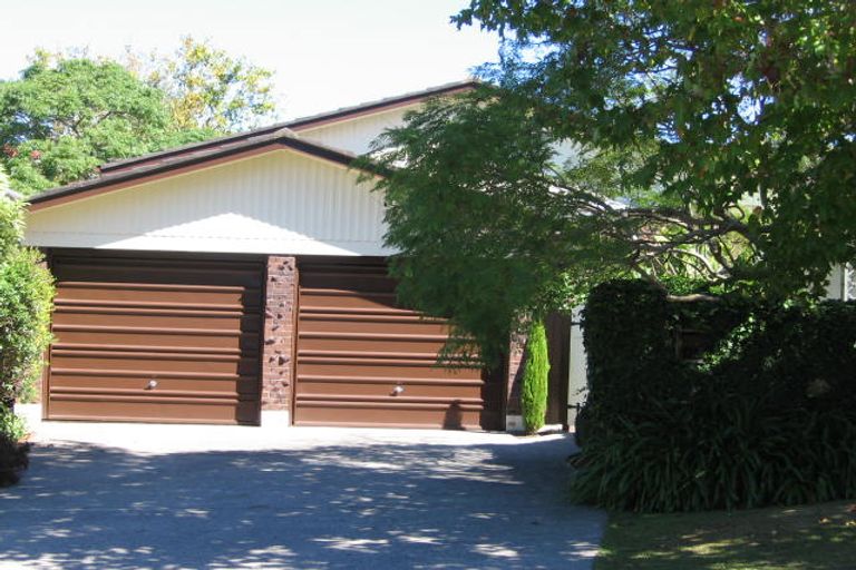 Photo of property in 19 Nui Mana Place, Te Atatu South, Auckland, 0610