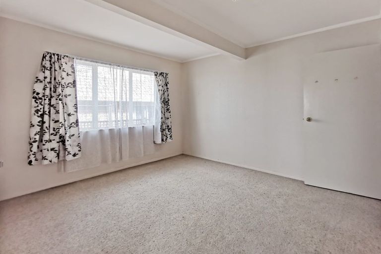 Photo of property in 27b Central Park Drive, Te Atatu South, Auckland, 0610