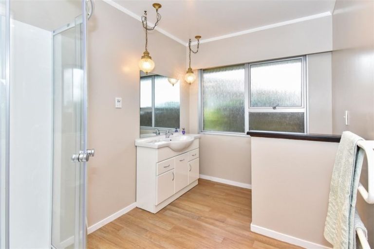Photo of property in 226 Settlement Road, Papakura, 2110