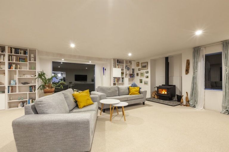 Photo of property in 105 Waterfall Road, Paraparaumu, 5032