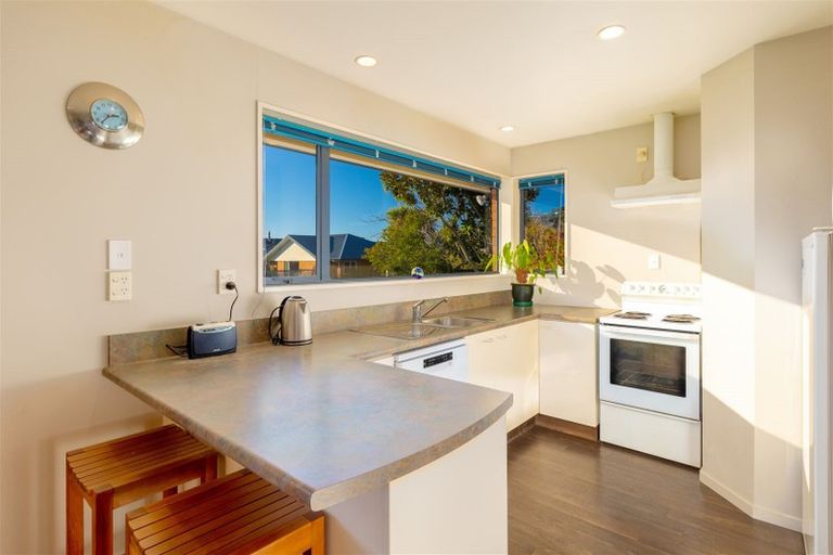 Photo of property in 8 Carinya Lane, Heathcote Valley, Christchurch, 8022