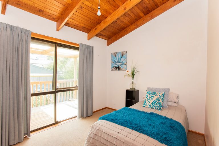 Photo of property in 57 Moana Road, Okitu, Gisborne, 4010