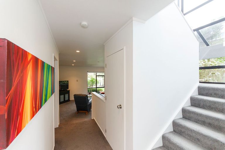 Photo of property in 23 Walnut Grove, Kelvin Grove, Palmerston North, 4414