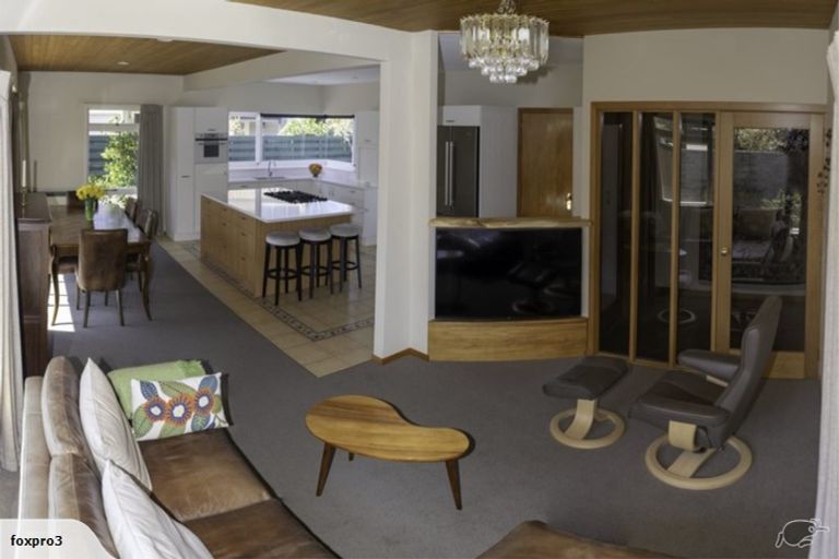 Photo of property in 127a Fendalton Road, Fendalton, Christchurch, 8014